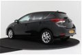 Toyota Auris - 1.8 Hybrid Dynamic | Navigatie | Camera | Org NL - 1 - Thumbnail
