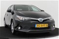 Toyota Auris - 1.8 Hybrid Dynamic | Navigatie | Camera | Org NL - 1 - Thumbnail