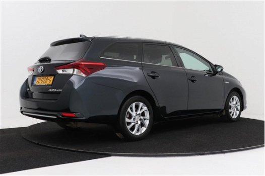 Toyota Auris Touring Sports - 1.8 Hybrid Trend | Panoramadak | Camera - 1