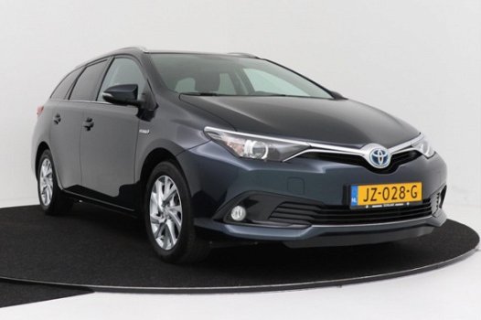 Toyota Auris Touring Sports - 1.8 Hybrid Trend | Panoramadak | Camera - 1