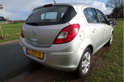 Opel Corsa - 1.2-16V Design Edition keurig netjes en pas 47.961km gereden - 1