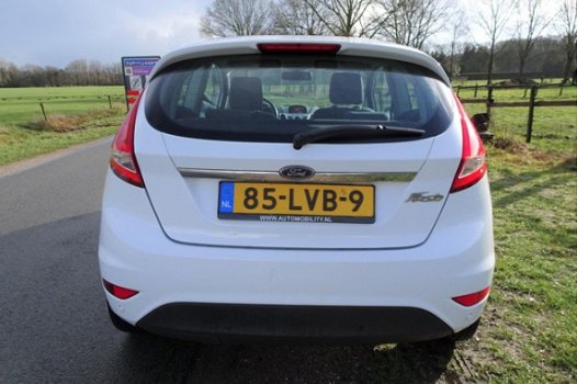 Ford Fiesta - 1.25 Titanium keurig netjes en rijdt heerlijk - 1