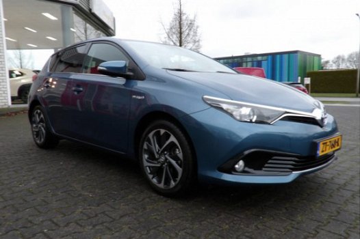 Toyota Auris - 1.8 Hybrid Dynamic Navigatie, Climate- & Cruise Control - 1