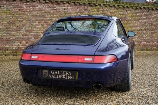 Porsche 911 - 993 Carrera Coupé original Dutch delivered, only 99.335 km - 1