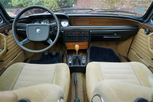 BMW 2.5 / 2.8 / 3.0 - sunroof, matching numbers, Eu car, original 'Nachtblau metallic' - 1