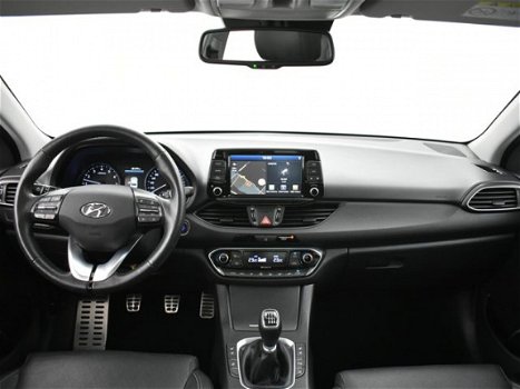 Hyundai i30 - 1.4 T-GDI 140pk Premium PANODAK LEER NAVI LED 18INCH - 1
