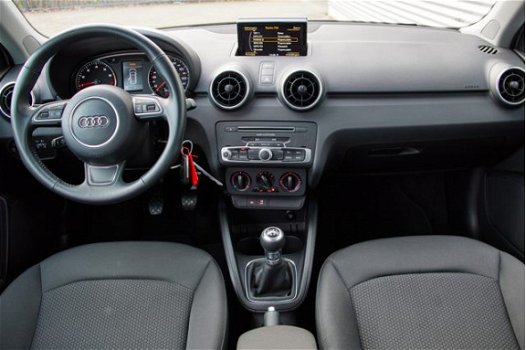 Audi A1 Sportback - 1.0 Tfsi 95pk Advance Airco, Cruise control, Mmi navigatie, Telefoon - 1