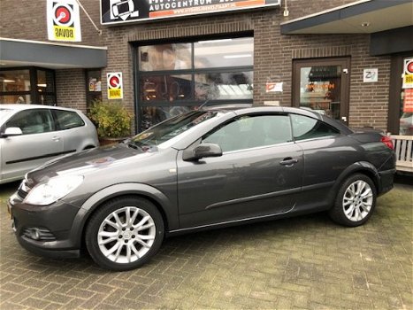 Opel Astra - 1.8 16V Cosmo Cabrio Zeer netjes - 1