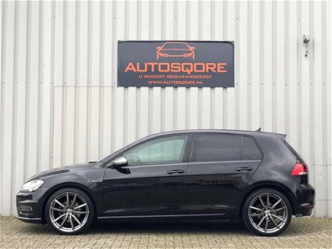 Volkswagen Golf - 1.6 TDI R-LINE Edition BlueMotion - 1