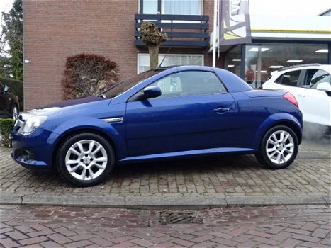 Opel Tigra TwinTop - 1.8 16V Sport + Airco/ Navigatie/ NL auto - 1