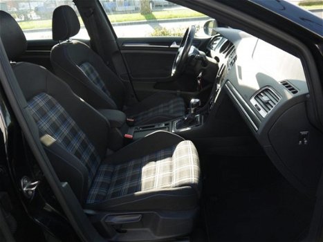 Volkswagen Golf - 1.4 TSI GTE - 1