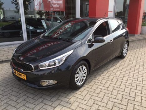 Kia Cee'd - 1.6 GDI DynamicLine 53.000Km info roel@vdns-kia.nl 0492-588951 - 1