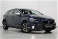 Volvo V40 - 2.0 D4 190 pk R-Design Navi, Bluetooth, Cruise Control, Parkeerhulp - 1 - Thumbnail