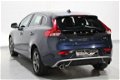 Volvo V40 - 2.0 D4 190 pk R-Design Navi, Bluetooth, Cruise Control, Parkeerhulp - 1 - Thumbnail