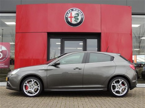 Alfa Romeo Giulietta - 2.0 JTDm Exclusive TCT Automaat | Navigatie | Climate Control | QV Line - 1