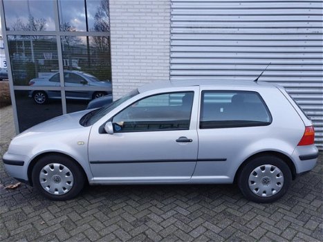 Volkswagen Golf - 1.4-16V Stuurbekrachteging, Apk 03-2021 - 1