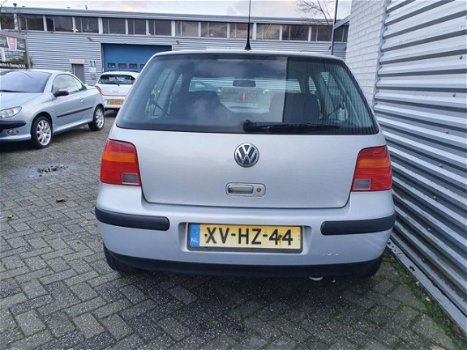 Volkswagen Golf - 1.4-16V Stuurbekrachteging, Apk 03-2021 - 1