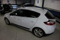 Renault Mégane - 1.4 TCe Parisienne NAVI + CLIMA + VELG / WHITE EDITION - 1 - Thumbnail