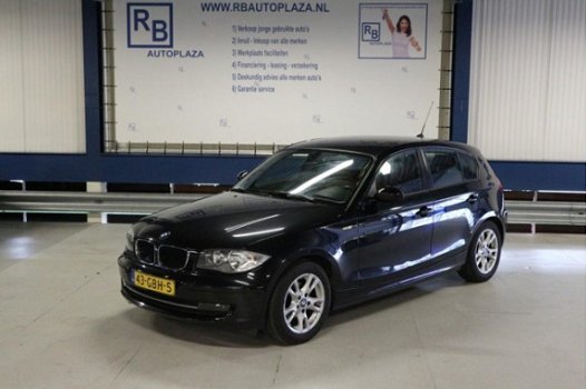 BMW 1-serie - 116i Business Line LEER + NIEUWE KETTING + NAVIGATIE - 1