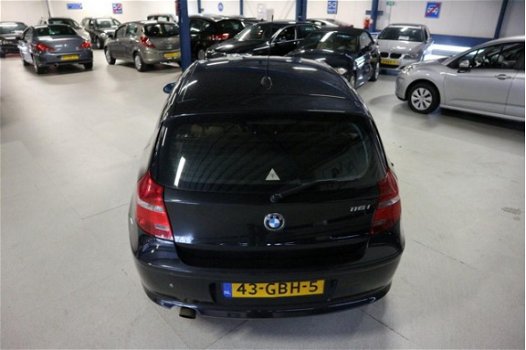 BMW 1-serie - 116i Business Line LEER + NIEUWE KETTING + NAVIGATIE - 1