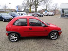 Opel Corsa - 1.4i Swing