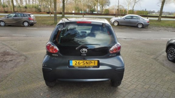 Toyota Aygo - 1.0-12V Now 5drs, 1e eigen, airco, 19732km+nap - 1