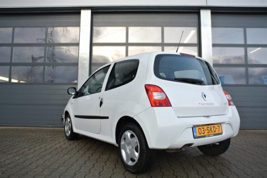 Renault Twingo - 1.2-16V Authentique - 1