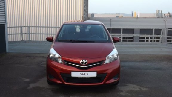 Toyota Yaris - 1.3 16v VVT-i 99pk 5D Aspiration | Parkeercamera - 1