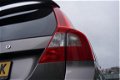 Volvo V70 - 2.5FT 231pk R-DESIGN Leder/Roofrails/Xenon/19