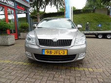 Skoda Octavia - 1.4 TSI Elegance Business Line | Clima | Cruise control | Navigatie