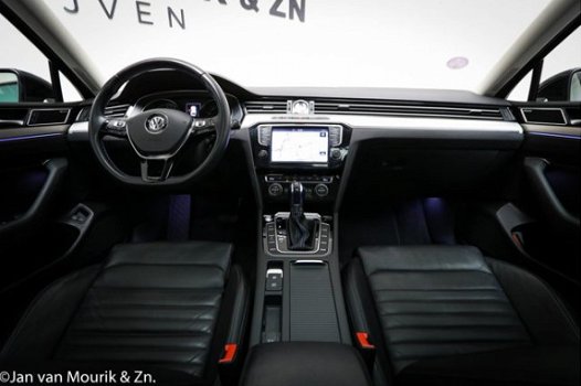 Volkswagen Passat Variant - 1.4 TSI GTE Highline // EX-BTW | LED | PANORAMADAK | LEDER | 360° CAM | - 1