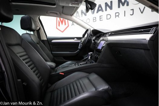 Volkswagen Passat Variant - 1.4 TSI GTE Highline // EX-BTW | LED | PANORAMADAK | LEDER | 360° CAM | - 1