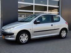 Peugeot 206 - 1.4 XT Stuurbekrachtiging/RadioCD