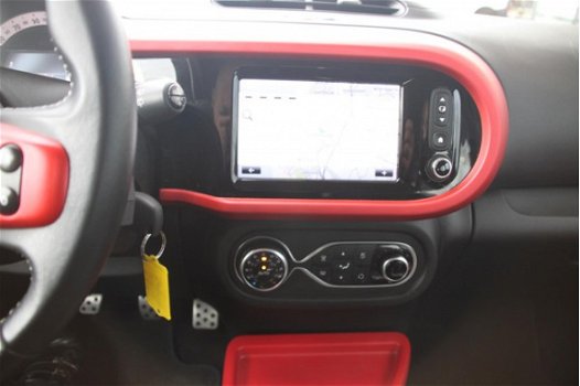 Renault Twingo - 90PK-DYNAMIQUE-CLIMA-NAVI-CAMERA-PDC-UNIEK - 1