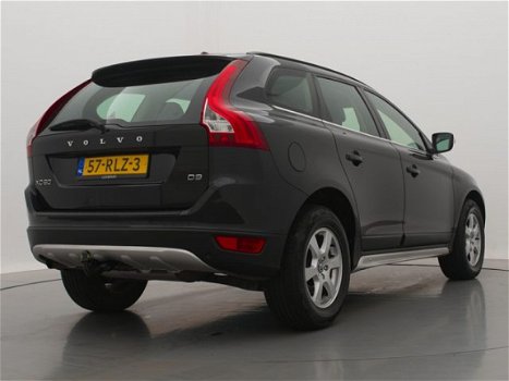 Volvo XC60 - 2.0 D3 Momentum | Automaat | Navigatie - 1