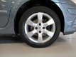 Peugeot 307 SW - 1.6-16V Premium 7pers. Navigatie/Panoramadak/Trekhaak/Climate/Cruise/Regen & Lichts - 1 - Thumbnail