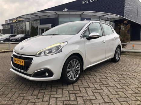 Peugeot 208 - 1.2 PureTech Allure Navigatie, Cruise Control - 1