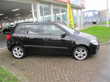 Skoda Fabia - 1.4-16V Ambiente - 1