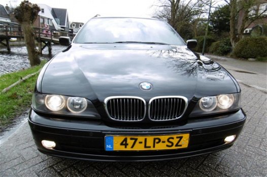 BMW 5-serie Touring - 520i Lifestyle Edition Automaat Navi 248.000km Youngtimer - 1