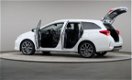 Toyota Auris Touring Sports - 1.8 Hybrid Lease, Automaat, Navigatie, Panoramadak, Xenon - 1 - Thumbnail