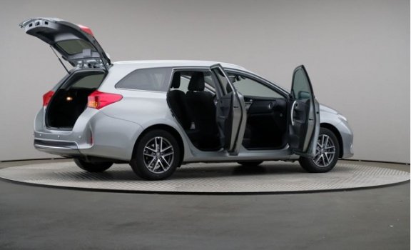 Toyota Auris Touring Sports - 1.8 Hybrid Lease, Automaat, Navigatie, Panoramadak, Xenon - 1