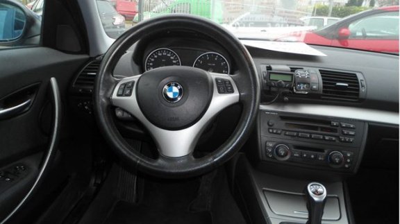BMW 1-serie - 116i High Executive geheel grote beurt gehad nieuwe ketting plus spanners en olie - 1