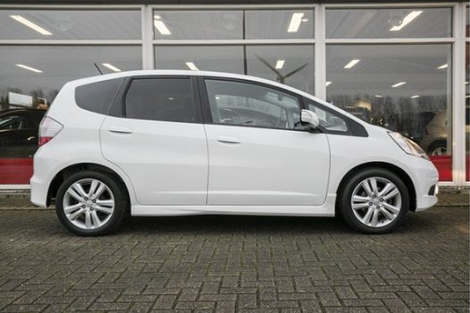 Honda Jazz - 1.4 100 pk/ 26 dkm/1e eigenaar/ airco/ sport uitvoering. dec 2010 - 1