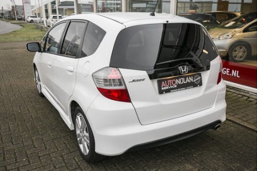 Honda Jazz - 1.4 100 pk/ 26 dkm/1e eigenaar/ airco/ sport uitvoering. dec 2010 - 1