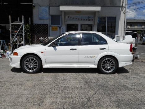 Mitsubishi Lancer - Evo 5 RS ready for import pay 50% now and 50% on arrival - 1