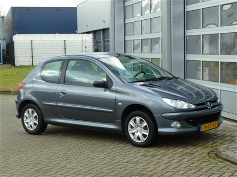 Peugeot 206 - 1.4 Forever bj.2007 AIrco | Lage km - 1