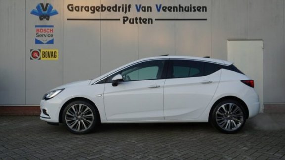 Opel Astra - 1.4 T 150pk Innovation Schuif/kanteldak AGR Leder 18inch LM Led Intellilux *NL auto* Ze - 1