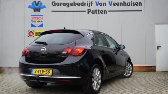 Opel Astra - 1.6 Turbo 170pk 5Drs Cosmo Leder Navi 17inch LM Clima 79514km *NL auto - 1