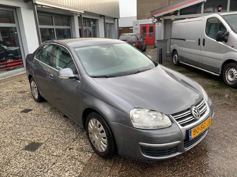 Volkswagen Jetta - 1.9TDi, 77kw, DSG, Airco, Mooie Auto - 1