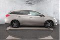 Toyota Auris Touring Sports - 1.8 Hybrid Lease | Climate Control | Panoramadak | Achteruitrijcamera - 1 - Thumbnail